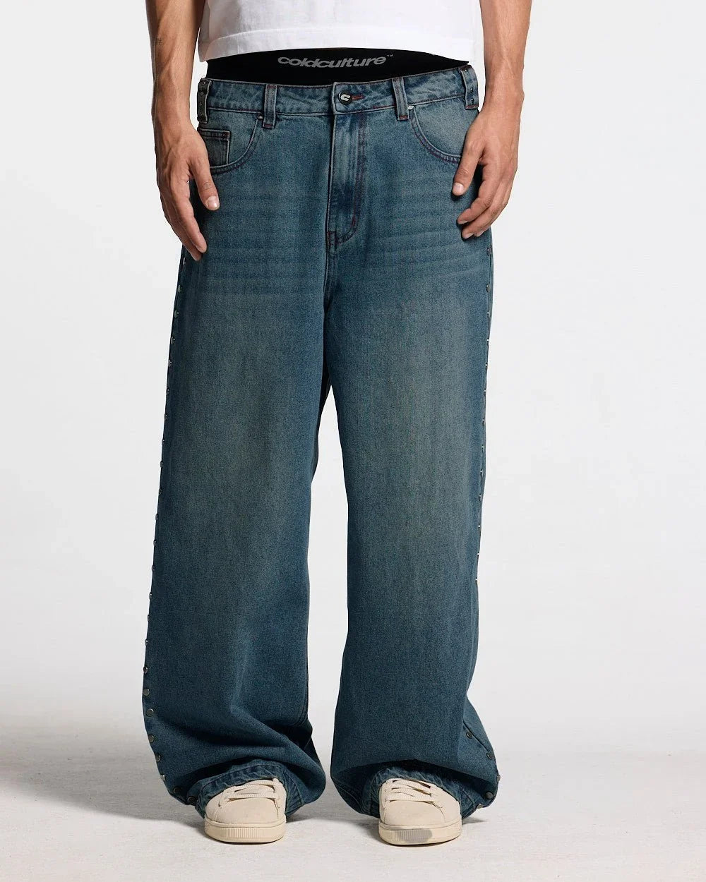 COLD STUDS PANTS